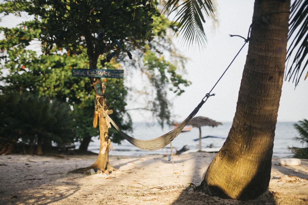 The Last Point Hostel Koh Ta Kiev Exterior photo