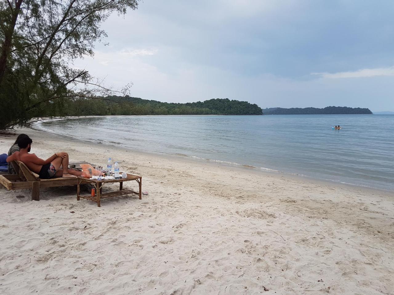 The Last Point Hostel Koh Ta Kiev Exterior photo