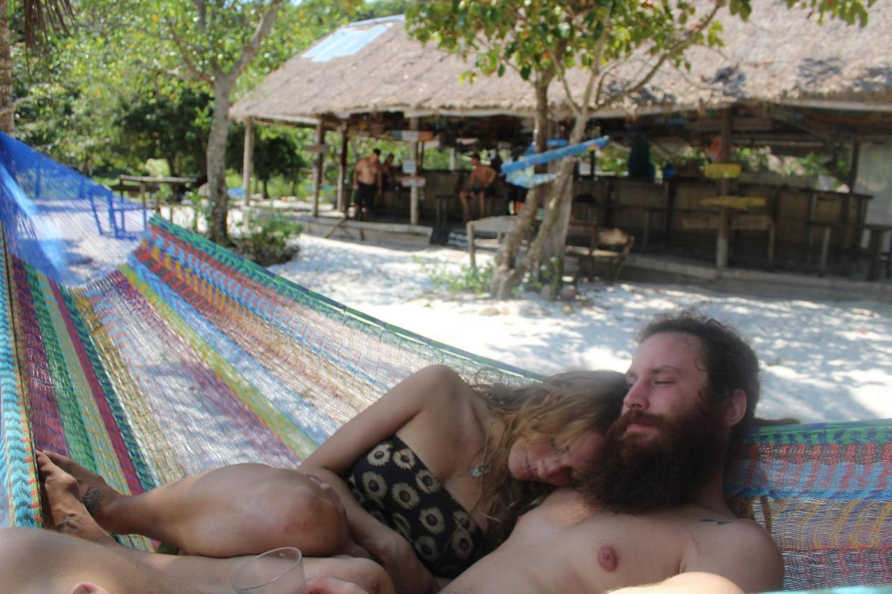 The Last Point Hostel Koh Ta Kiev Exterior photo